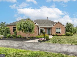 1 Pine Run Dr, Dillsburg, PA 17019