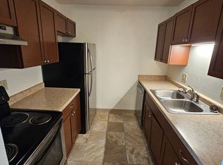 851 Eastern Ave. (8 Unit), West Bend, WI 53095