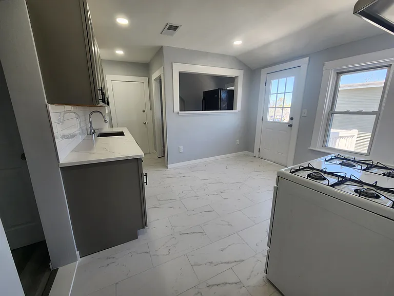 37 Herrod Ave #3 — Photo 7