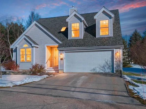 100 Hampton Meadows, Hampton, NH 03842