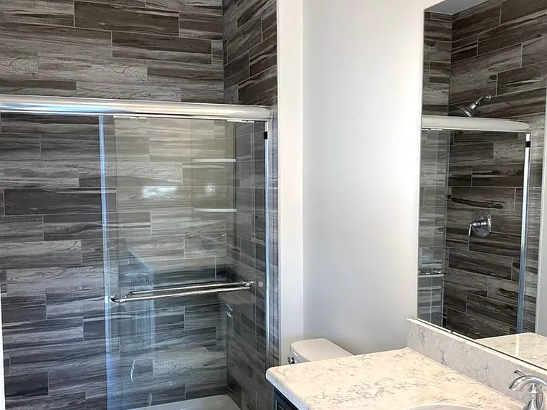 304 Dickson Ct — Photo 10