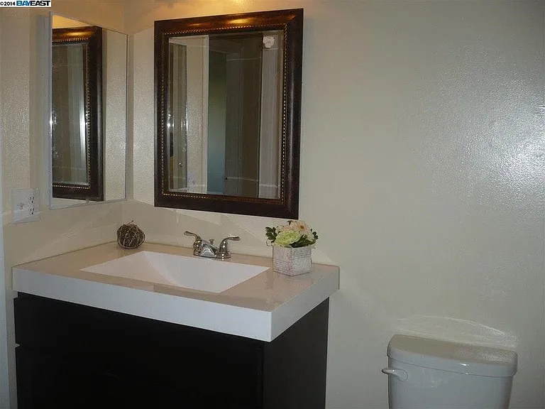 4270 Comet Cir #2 — Photo 12