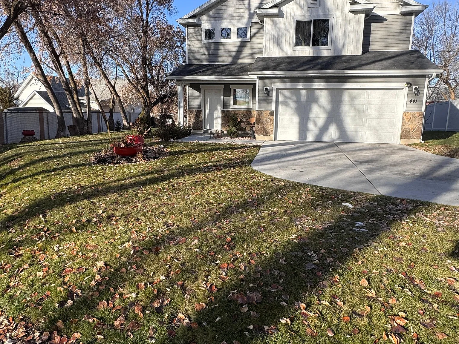 4 bed, 1749 sqft, $2,500 — Photo 1