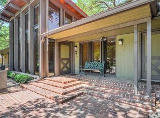 2337 Duncan Perry Rd, Grand Prairie, TX 75050