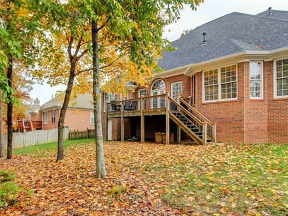 5th image of 913 Vista Oaks Ln