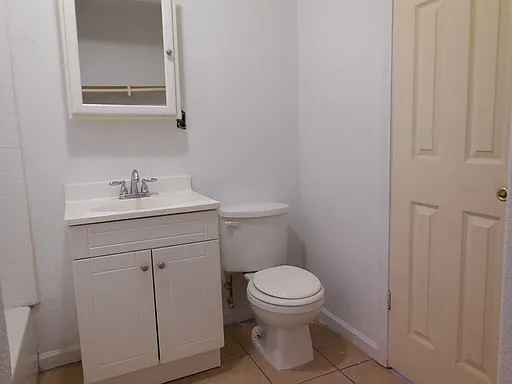 332 W 20th St — Photo 22
