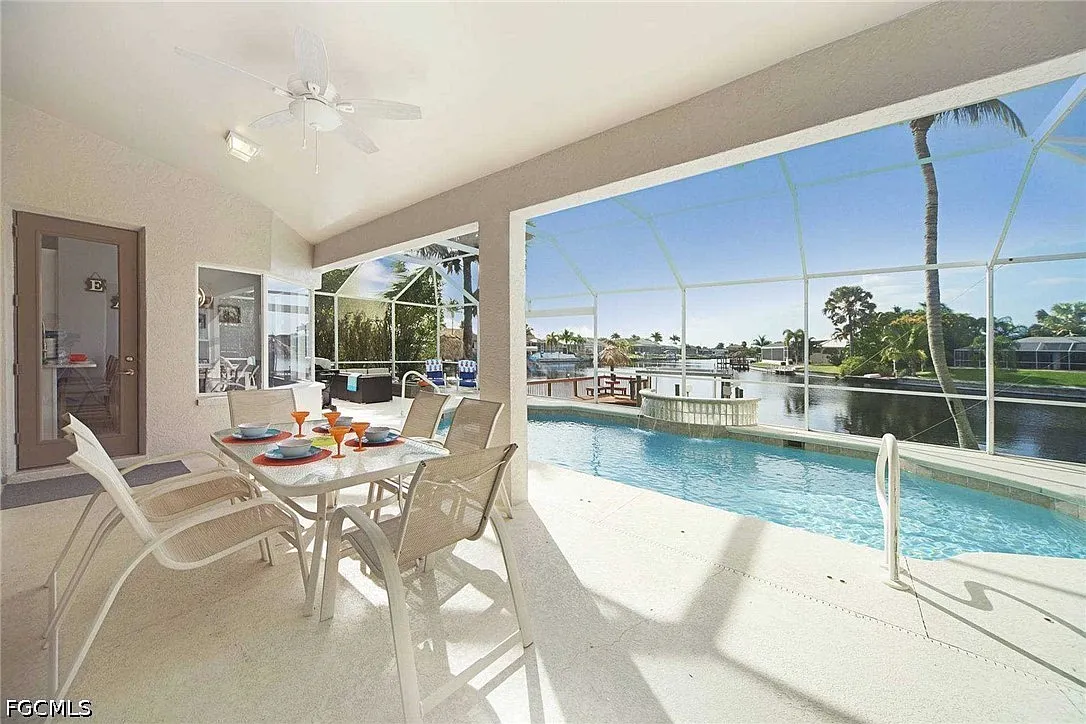 4 bed, 2.5 bath, 2038 sqft, $8,380 — Photo 2