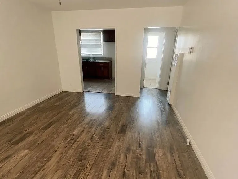 2715 San Marino St #5.5 — Photo 1
