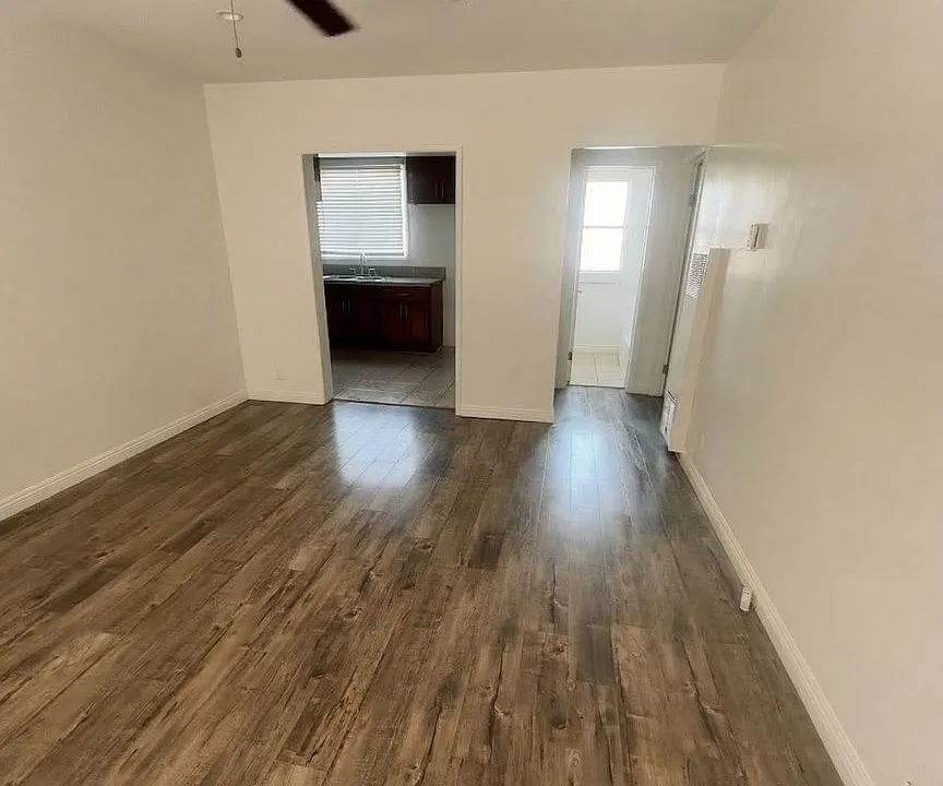 2715 San Marino St #5.5