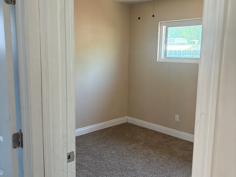1222 Willowside Ter — Photo 18