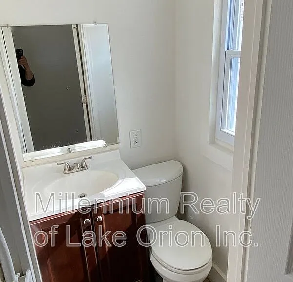 638 Joslyn Ave — Photo 19