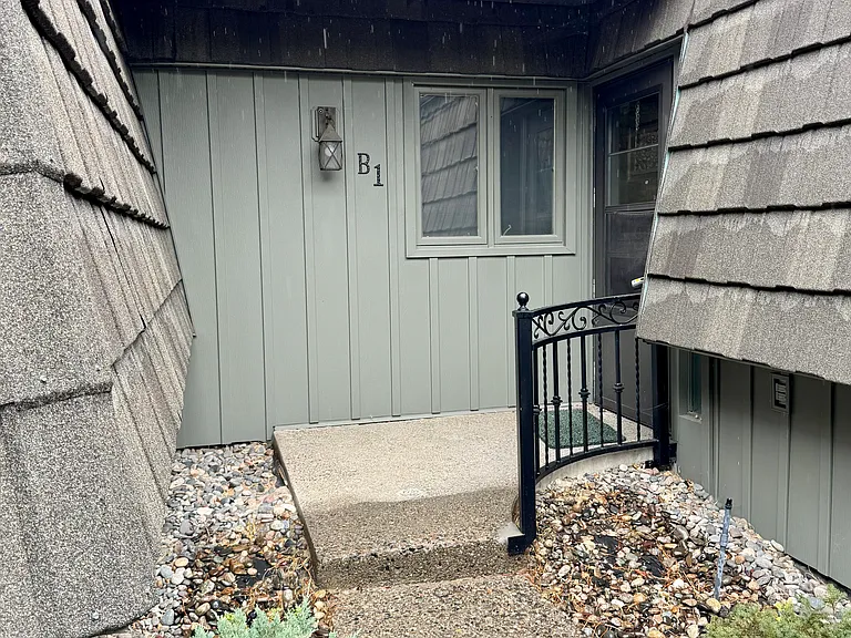 1008 Poly Dr #B1 — Photo 5