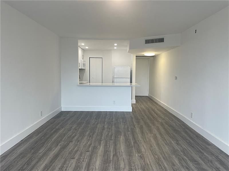 1st image of 4501 NE 21st Ave APT 202