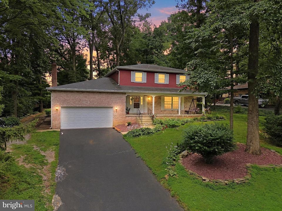 1st image of 3729 Silverwood Dr