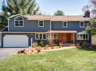 19 Hillside Dr, Sturbridge, MA 01566