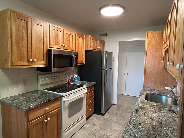 419B Heritage Vlg — Photo 25