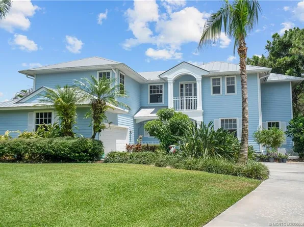 1859 NE Victorian Ln, Jensen Beach, FL 34957