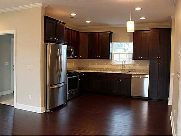 4th image of 1400 Kingston Ave