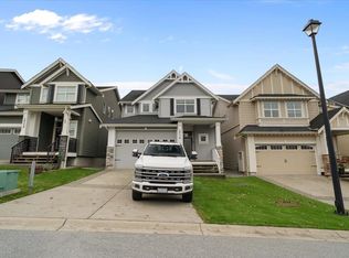 10516 Robertson St, Maple Ridge, BC V2W 0A8