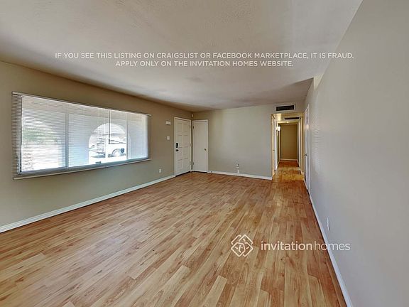 4th image of 3265 W Country Gables Dr