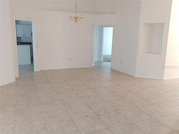 5th image of 4751 SW 136th Pl