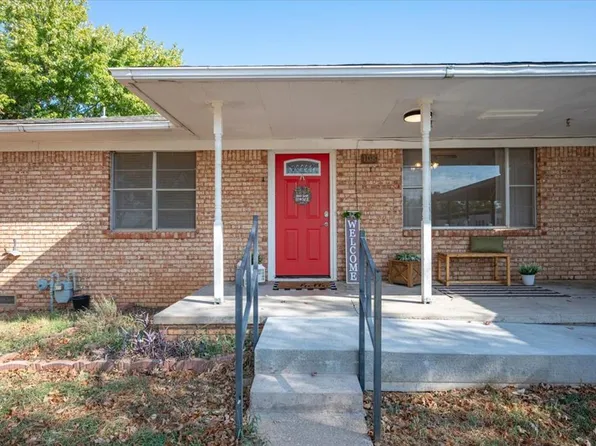 108 W Paul St, Elmore City, OK 73433