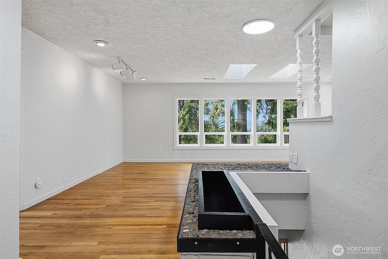 3rd image of 116 Virginia Place