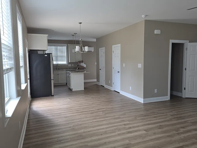 201 Tucker House Ln — Photo 9
