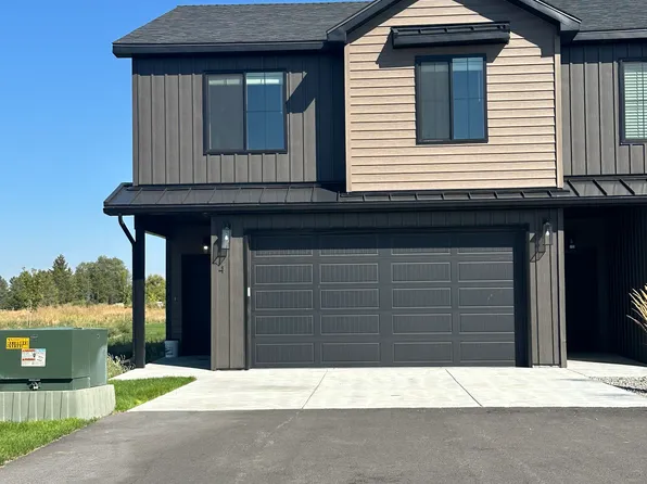 525 N 4th St #4, Ashton, ID 83420