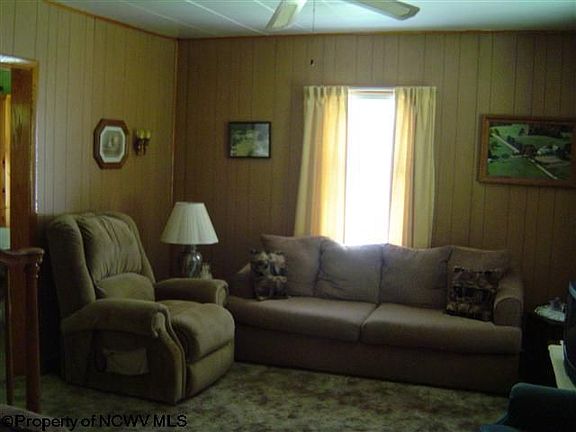 3rd image of 119 Route Mansfield Dr