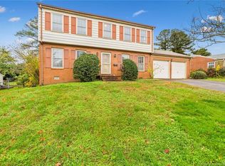 815 Lipton Dr, Newport News, VA 23608