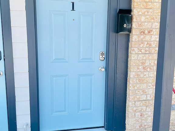 5th image of 336 Victor St #1
