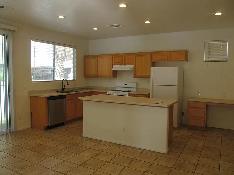 6776 Firewood Dr — Photo 6