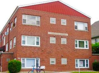 306 W Hill St #9, Champaign, IL 61820