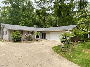 5740 Bradley Rd, North Olmsted, OH 44070