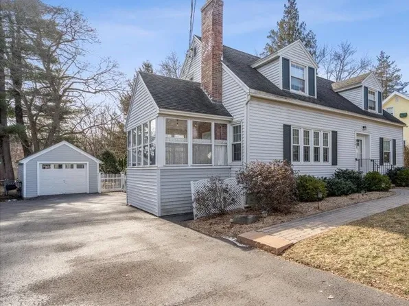 276 Kenwood Avenue, Delmar, NY 12054