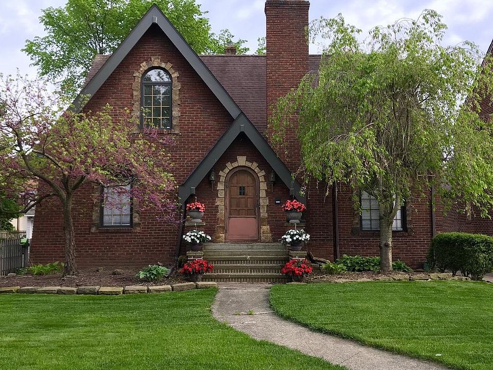 1st image of 16515 Claire Ave