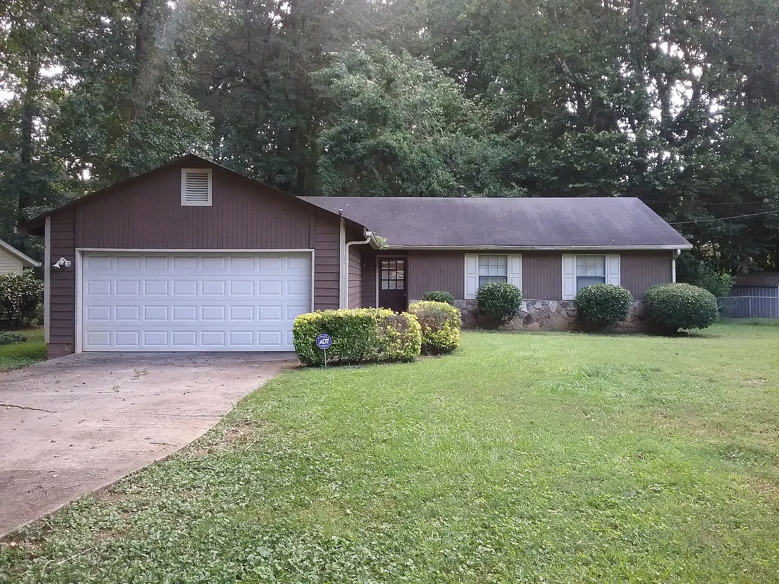 8497 Timber Lake Dr photo 1