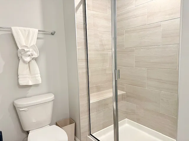 Master Bedroom Bathroom