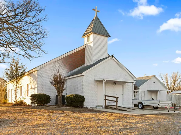 101 County Road 1082, Cullman, AL 35057