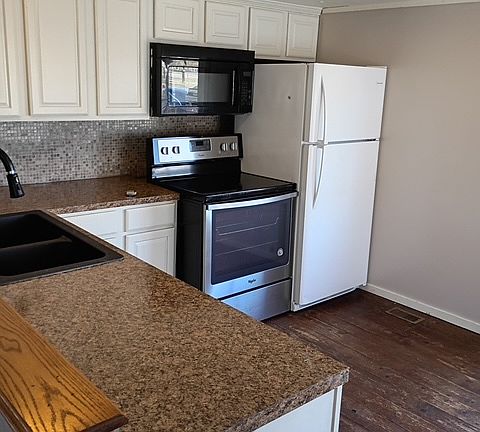2nd image of 337 S Arch St Lot 8