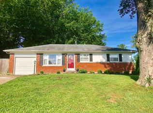 2112 Hounz Ln, Louisville, KY 40223