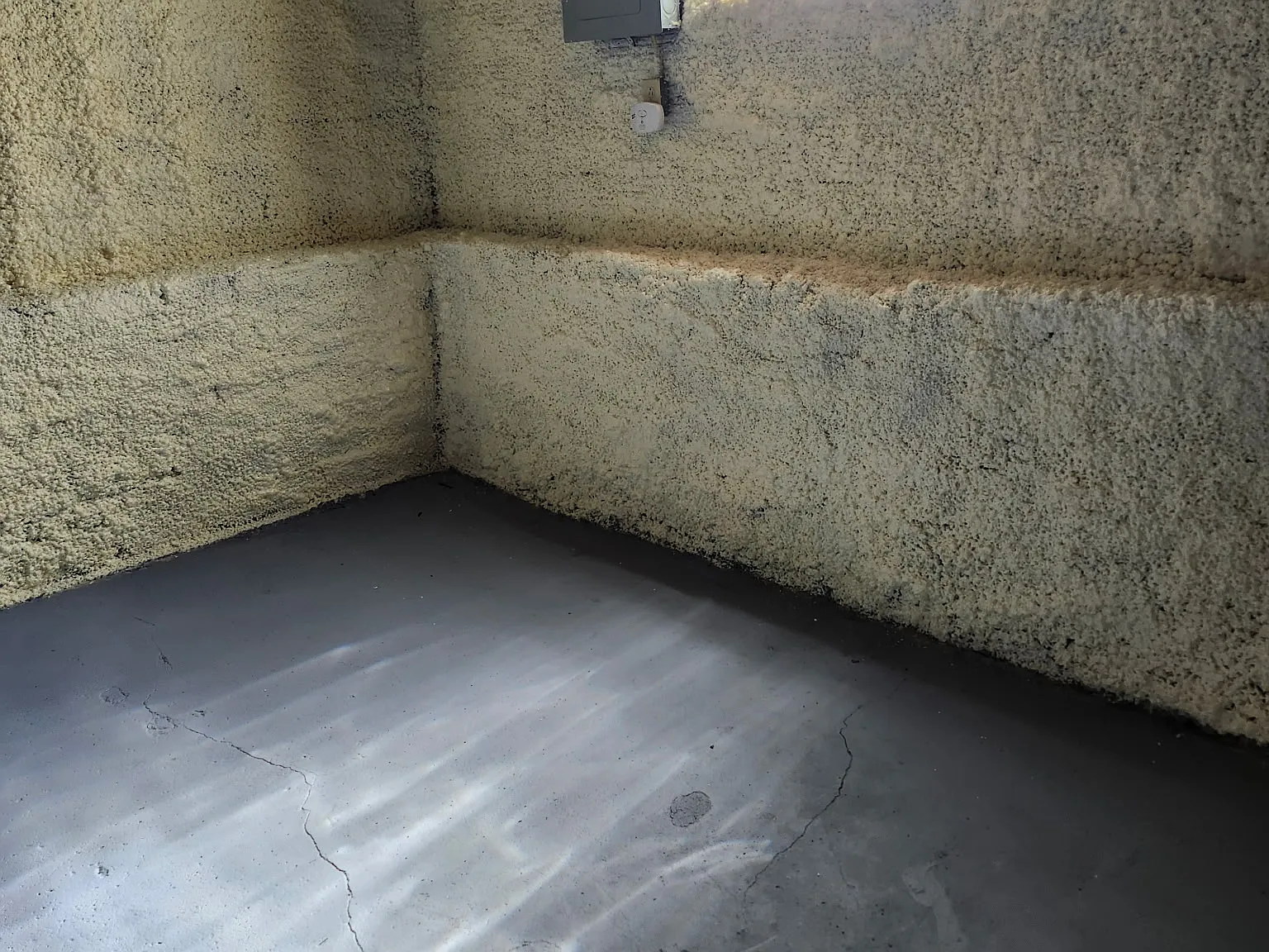 2 bed, $750 — Photo 1