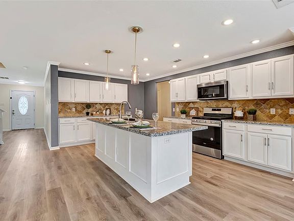 2nd image of 3854 Clobourne Crossing Ln