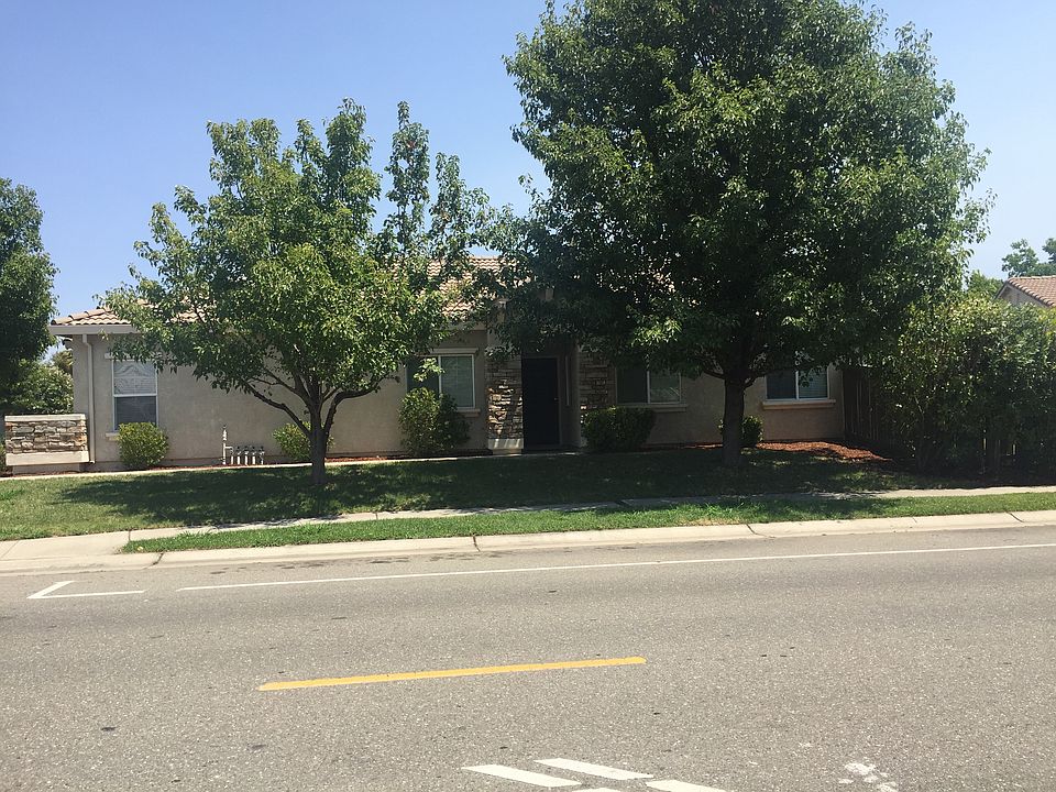 1st image of 451 Rick Heinrich Cir