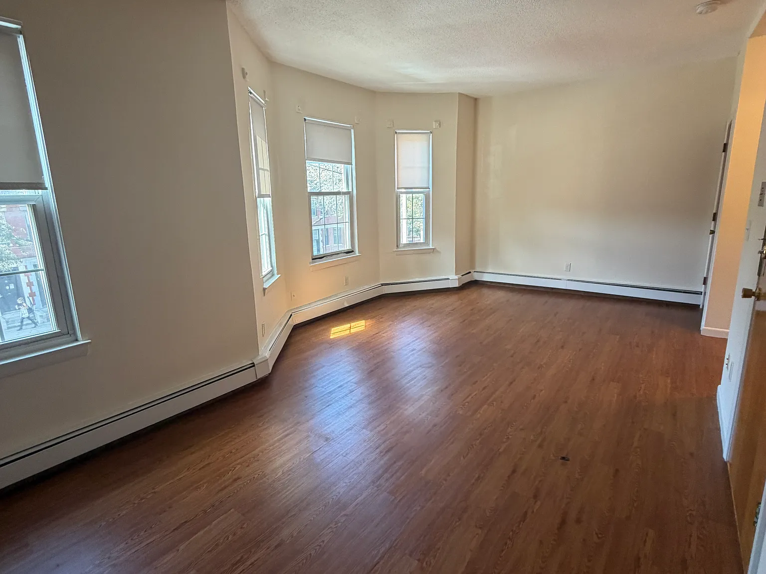 Studio, 9999 sqft, $1,850 — Photo 3