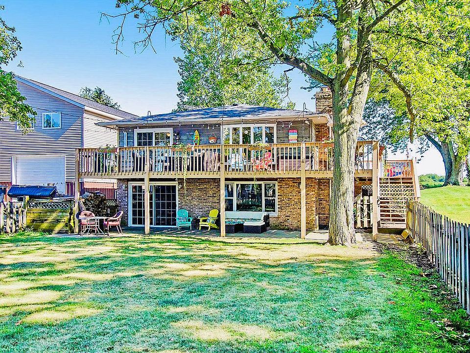 1st image of 8700 Long Lake Dr E