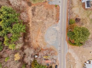 28 Marion Rd, Rochester, MA 02770