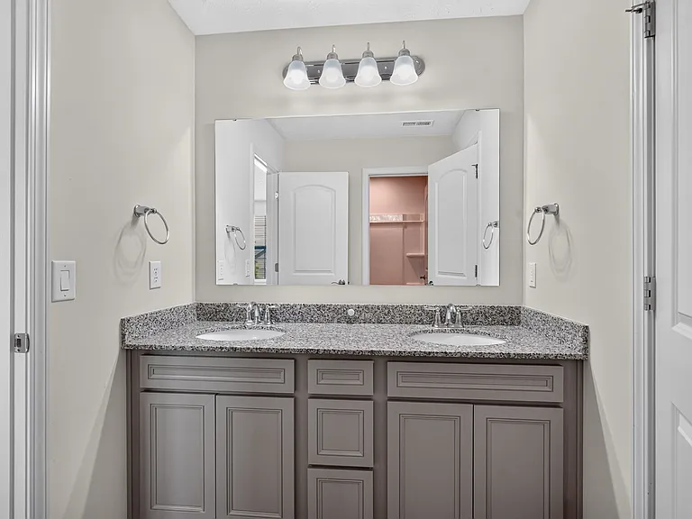 12987 Gilmour Dr — Photo 24