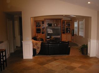 901 Victoria St, Costa Mesa, CA 92627